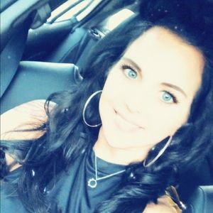 Meet your Posher, Marketta